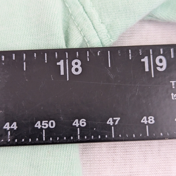 Kenny Chesney Summer Tour 2018 With Sillohette of Kenny, Guitar Small - Picture 3 of 6